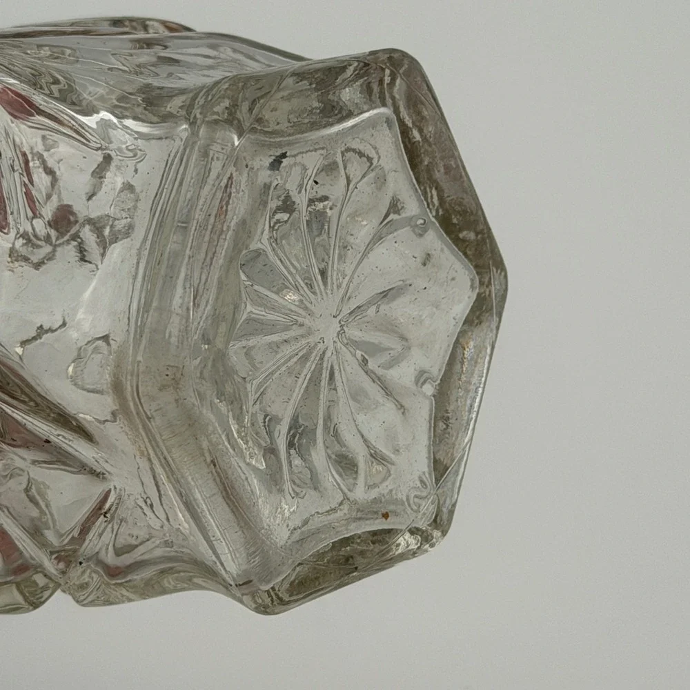 Vintage Clear‎ Pressed Glass Starburst Cruet Set with Stoppers Set of 2 7 inch